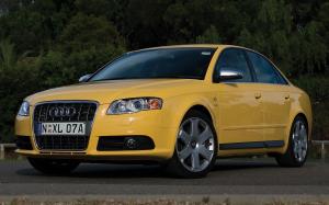 Audi S4 Sedan 2005 года (AU)